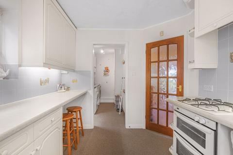 34 Heathview Avenue, Crayford, Dartford, DA1 3QD