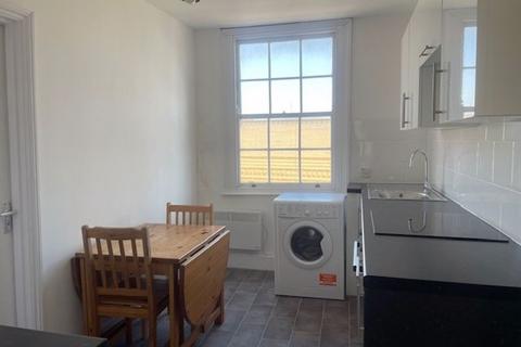 Studio to rent, Cannon Street Road, E1