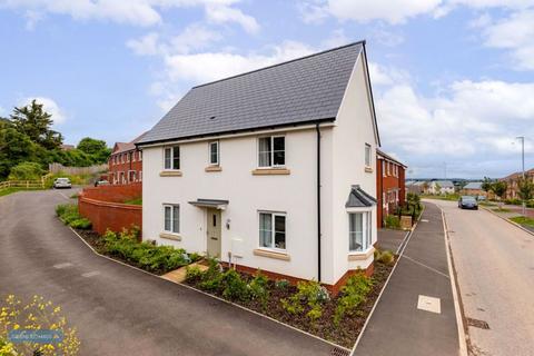 3 bedroom detached house for sale, RUMWELL