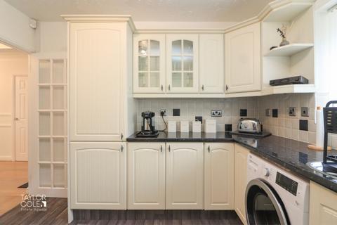 36 Broadlee, Wilnecote, Tamworth, B77 4PF