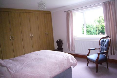 18 Back Lane, East Cowick, Goole, DN14 9HA