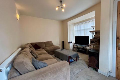 4 bedroom semi-detached house for sale, Hall Green Road, West Bromwich