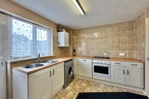 2 bedroom terraced house for sale, White Horse Crescent, Grove