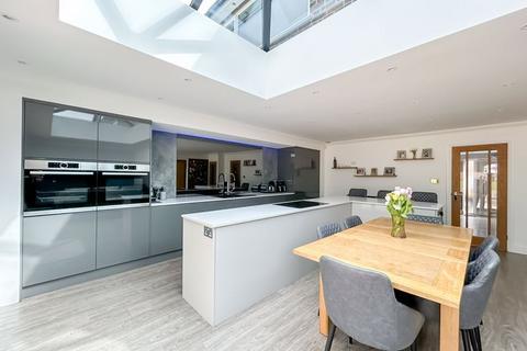 47 Valley Road, Sutton Coldfield, B74 2JF