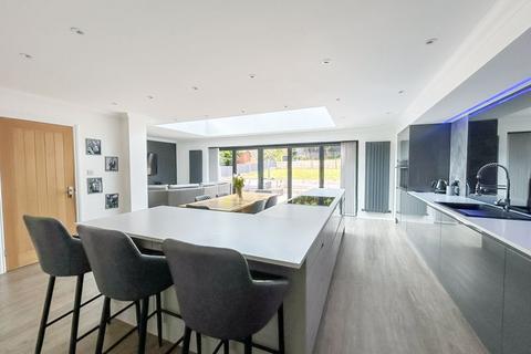 47 Valley Road, Sutton Coldfield, B74 2JF