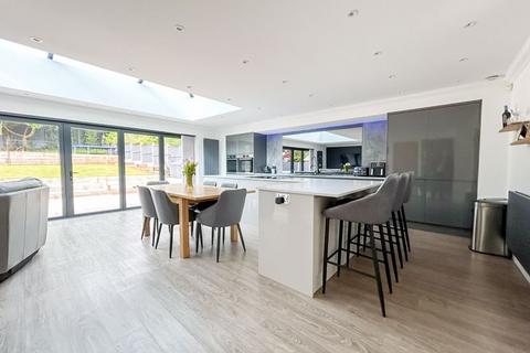 47 Valley Road, Sutton Coldfield, B74 2JF