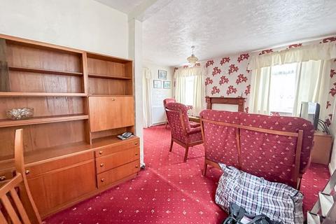 25 Maxholm Road, Sutton Coldfield, B74 3SU