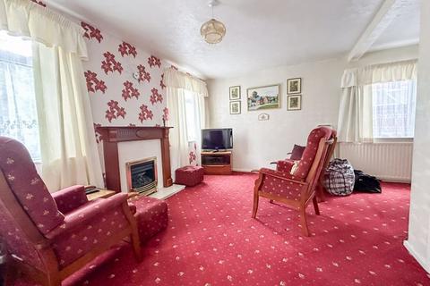 25 Maxholm Road, Sutton Coldfield, B74 3SU
