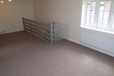 3 bedroom apartment to rent, High Street, Horncastle