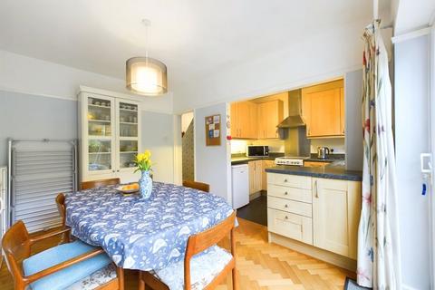 117 Banstead Road, Caterham, CR3 5QL