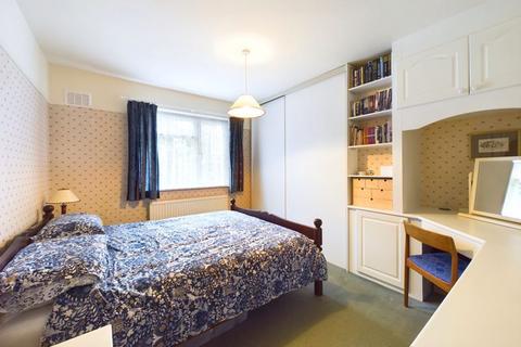 117 Banstead Road, Caterham, CR3 5QL
