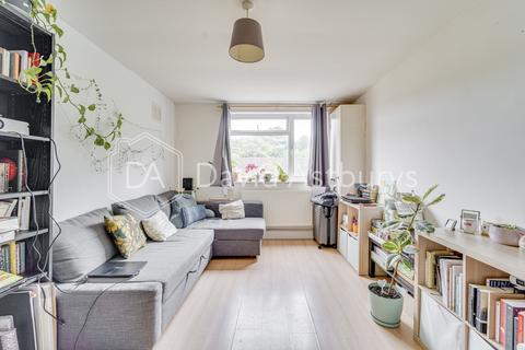 1 bedroom flat to rent, Gillespie Road, Highbury, London