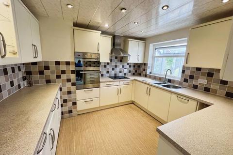 89 Ashdene Crescent, Bolton, BL2 3LE