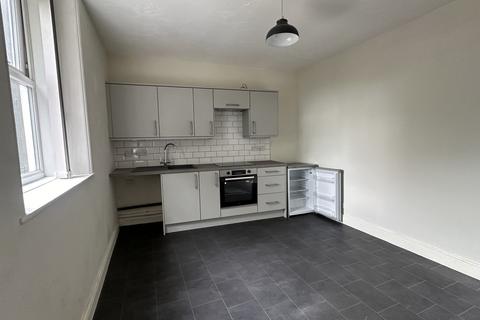 1 bedroom flat to rent, Coach Lane, Cleckheaton