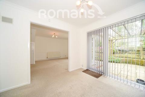 3 bedroom detached house to rent, Octavia, Bracknell