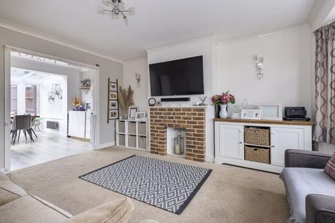 7 Birch Close, Uckfield, TN22 1UE