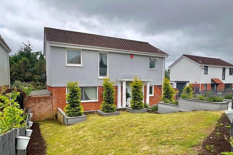 4 bedroom detached house for sale, Windermere Crescent, Derriford, Plymouth. Simply stunning 4 bed detached family home with fabulous south facing garden