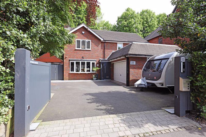 Sidmouth Avenue, Newcastle 4 bed detached house for sale £550,000