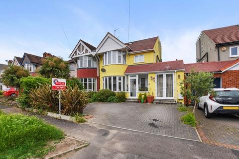 4 bedroom semi-detached house for sale, Priory Way, Harrow