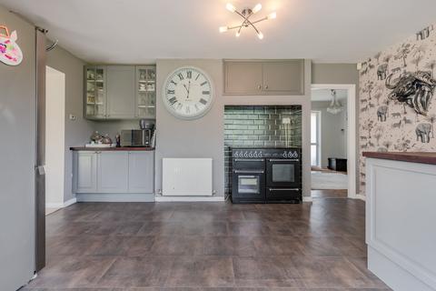 85 Coulsdon Road, Coulsdon, CR5 2LD