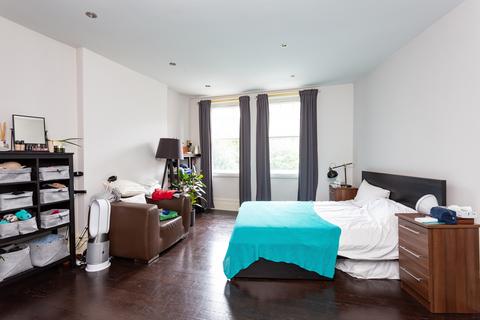 2 bedroom flat to rent, Kings Gardens, NW6