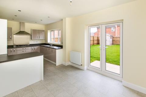 4 bedroom detached house to rent, Grange Road, Langley Country Park