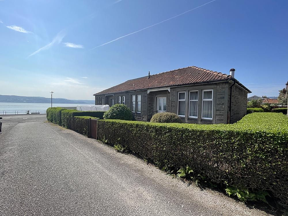 Erichtbank Drive, Kirn, Dunoon, PA23 2 bed bungalow for sale £125,000