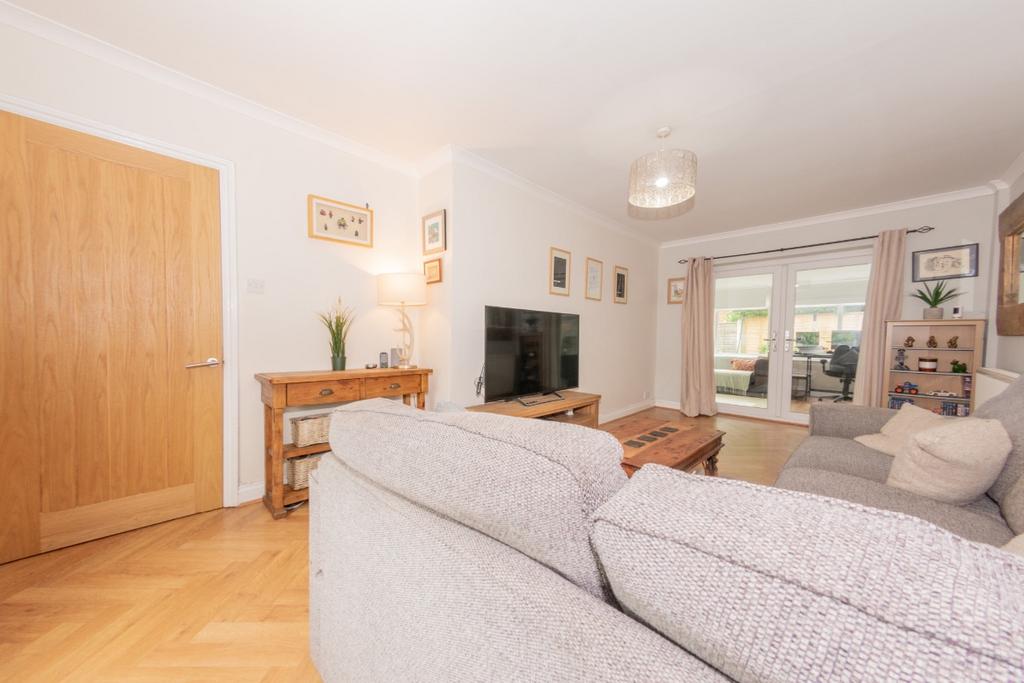 Moorland Avenue, Gildersome, Leeds 2 bed semidetached house for sale