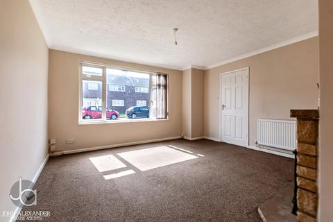 3 bedroom end of terrace house for sale, Spruce Avenue, Colchester