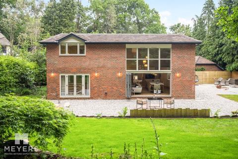 5 bedroom detached house for sale, Avon Glen, Hurn Lane, Ringwood, BH24