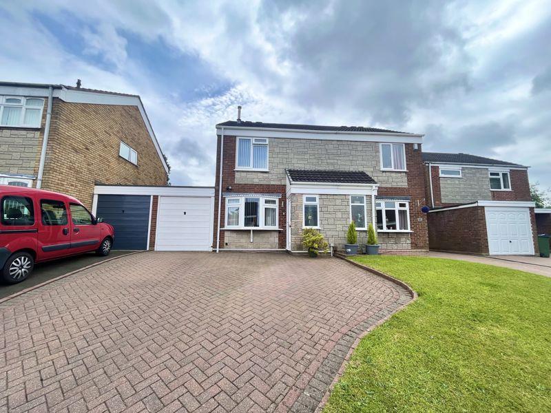 Pevensey Close, Oldbury B69 3 bed semidetached house for sale £230,000