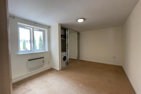 1 bedroom flat to rent, The Theatre House, Camp Road, Farnborough