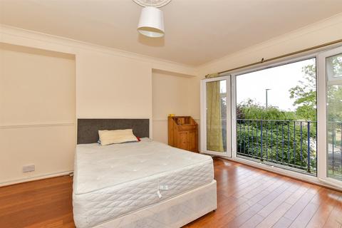 2 bedroom maisonette for sale, Wood Street, Walthamstow