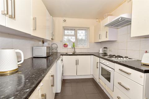 2 bedroom maisonette for sale, Wood Street, Walthamstow