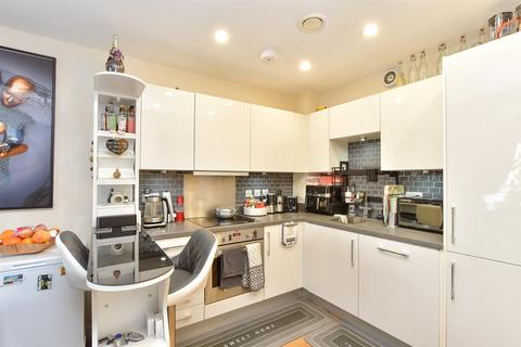 2 bedroom flat for sale, Ocean Drive, Gillingham, Kent