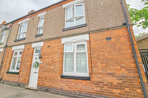 4 bedroom end of terrace house for sale