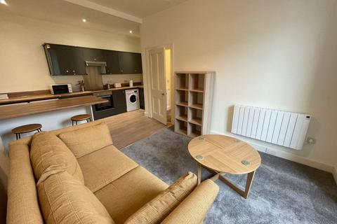 1 bedroom house to rent, Albion Road, Leith, Edinburgh