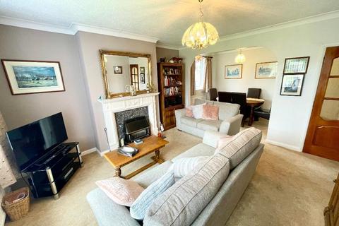 4 Clough Fields Road, Hoyland, Barnsley, S74 0BJ