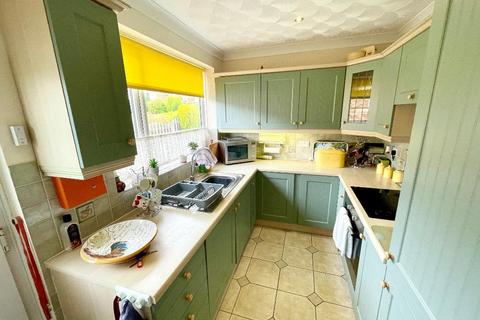 4 Clough Fields Road, Hoyland, Barnsley, S74 0BJ