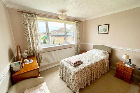4 Clough Fields Road, Hoyland, Barnsley, S74 0BJ