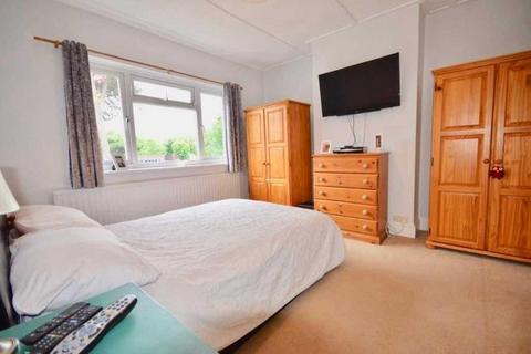 3 bedroom semi-detached house to rent, Staines Road East, Sunbury On Thames, TW16 5BB
