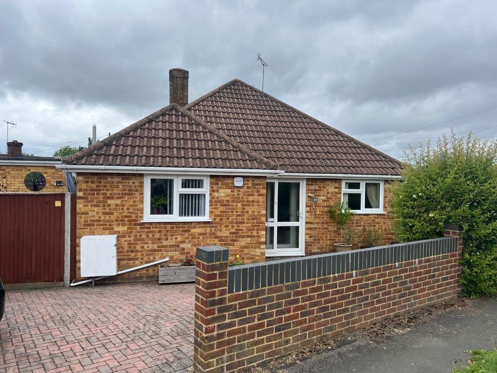 Hythe, Southampton, Hampshire, SO45 3 bed semidetached bungalow for