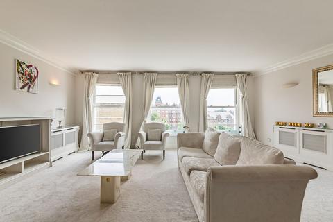 2 bedroom flat to rent, Earl’s Court Square SW5