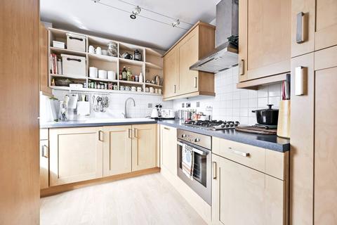 2 bedroom flat to rent, Townmead Road, Sands End, London, SW6