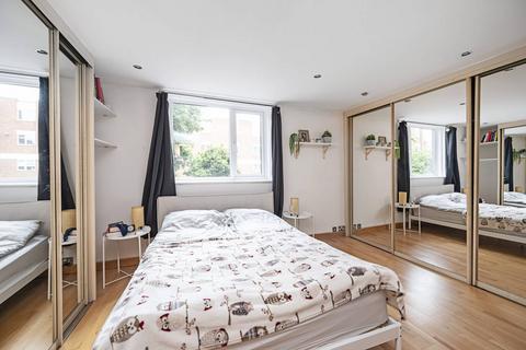 3 bedroom maisonette for sale, Florida Street, Shoreditch, London, E2