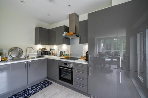 2 bedroom apartment for sale, London Road, Binfield, Bracknell