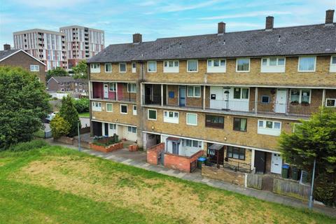 137 Godstow Road, London, SE2 9AX