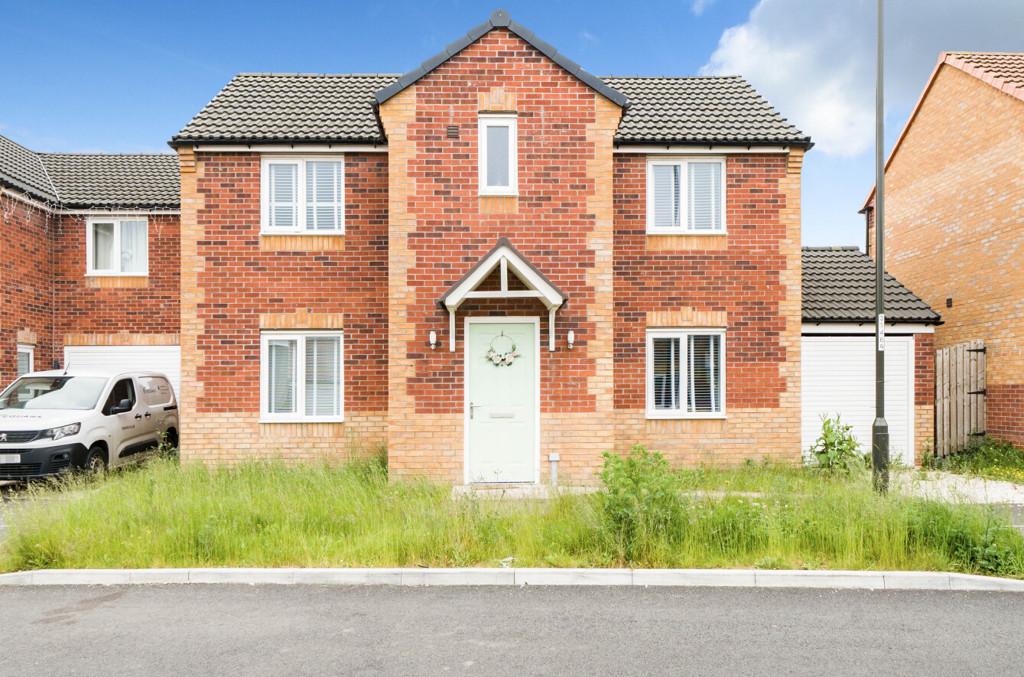 Masefield Avenue, Holmewood... 4 bed detached house for sale £240,000