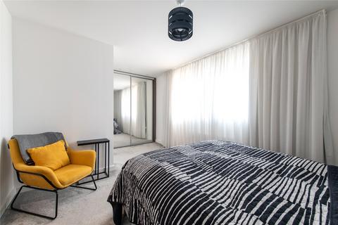 49 Thackeray Drive, Northfleet, Gravesend, DA11 8FS