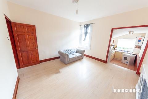 1 bedroom flat for sale, Valentines Road, Ilford